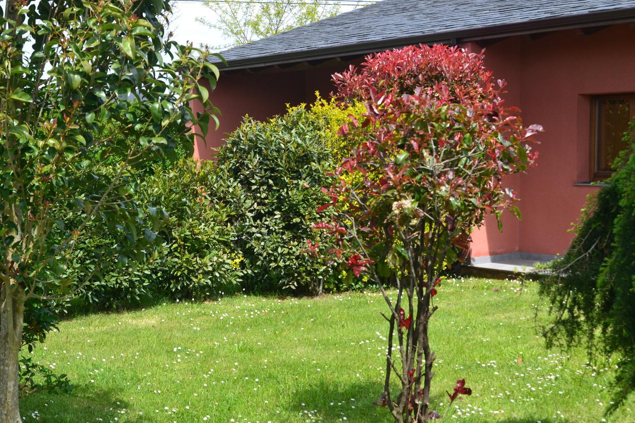 Apartamentos El Guindal 塔皮亚德卡萨列戈 外观 照片