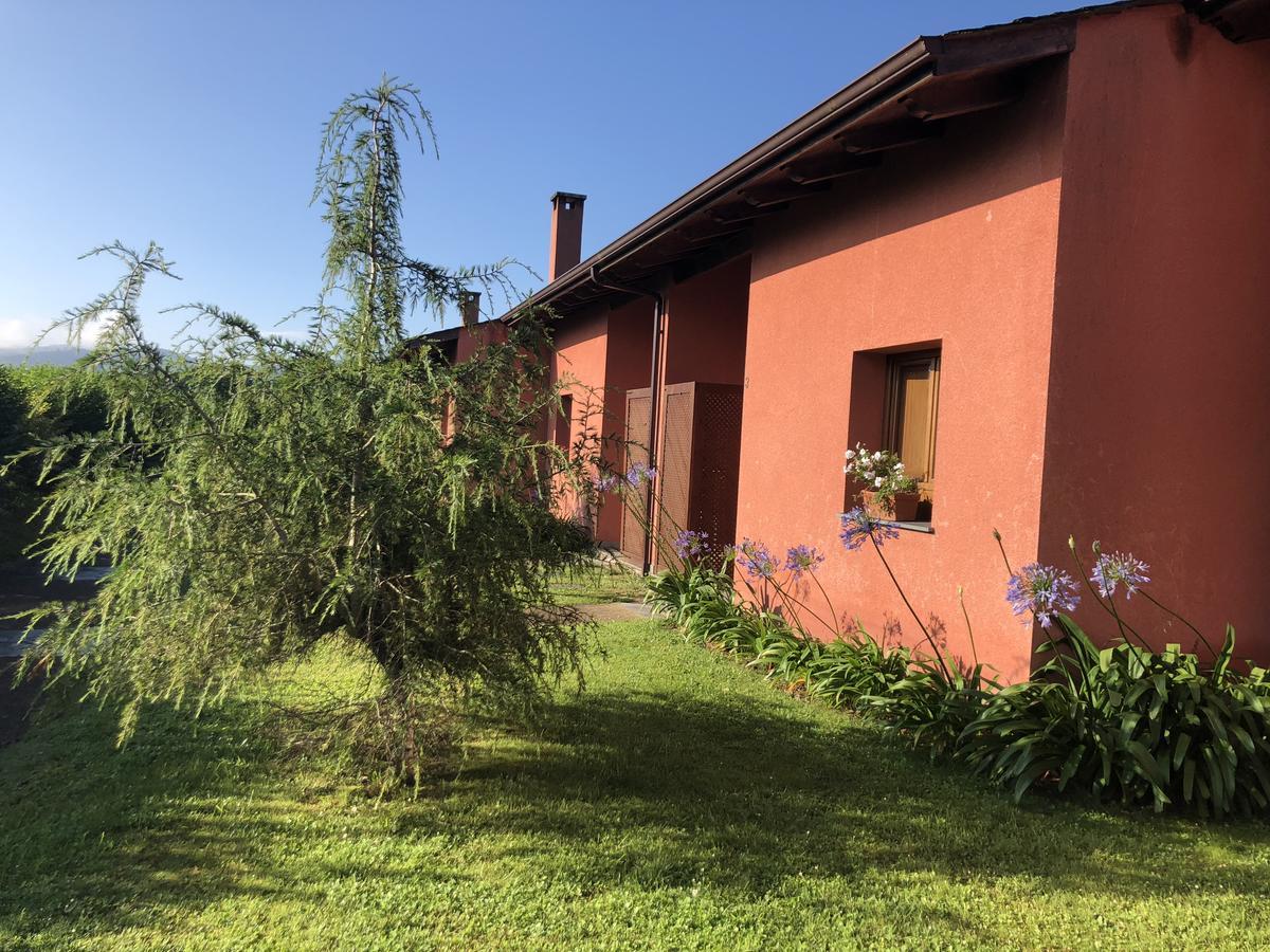 Apartamentos El Guindal 塔皮亚德卡萨列戈 外观 照片