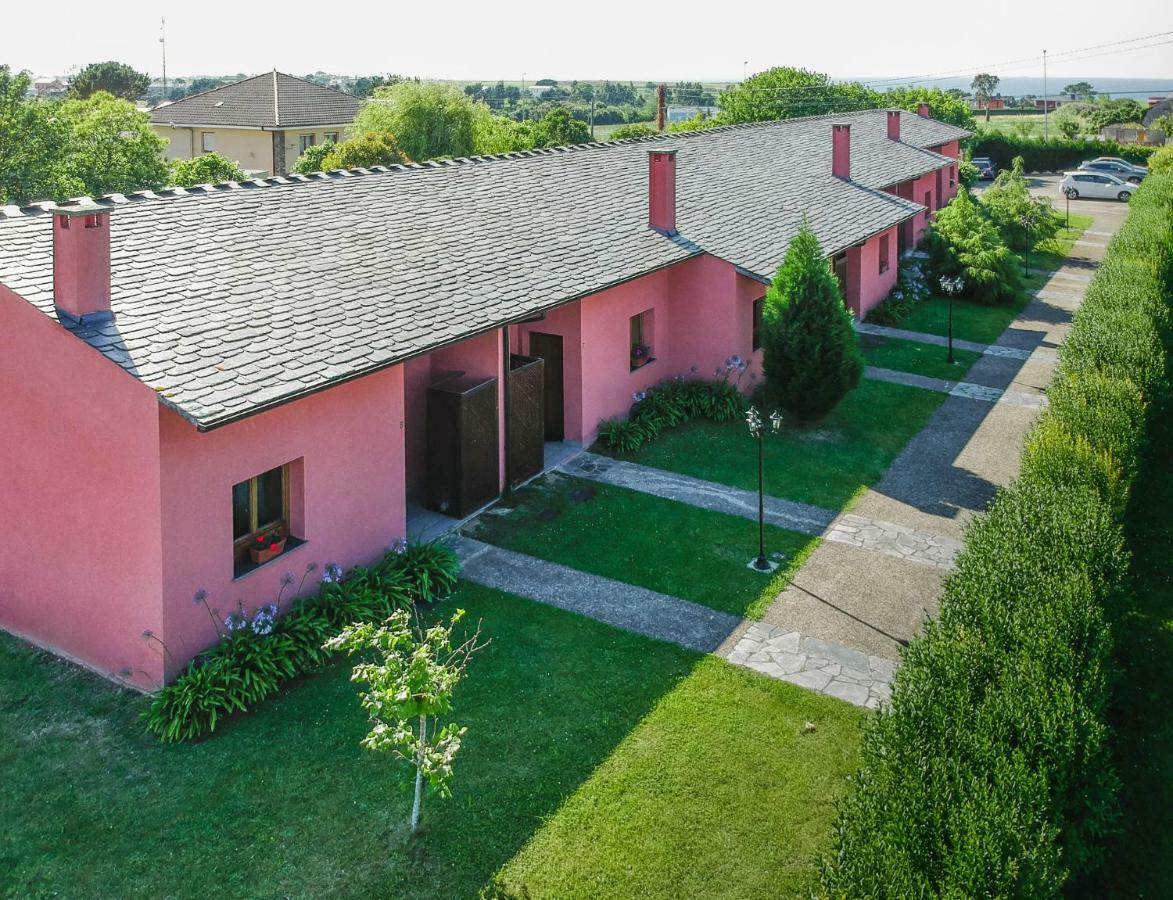 Apartamentos El Guindal 塔皮亚德卡萨列戈 外观 照片