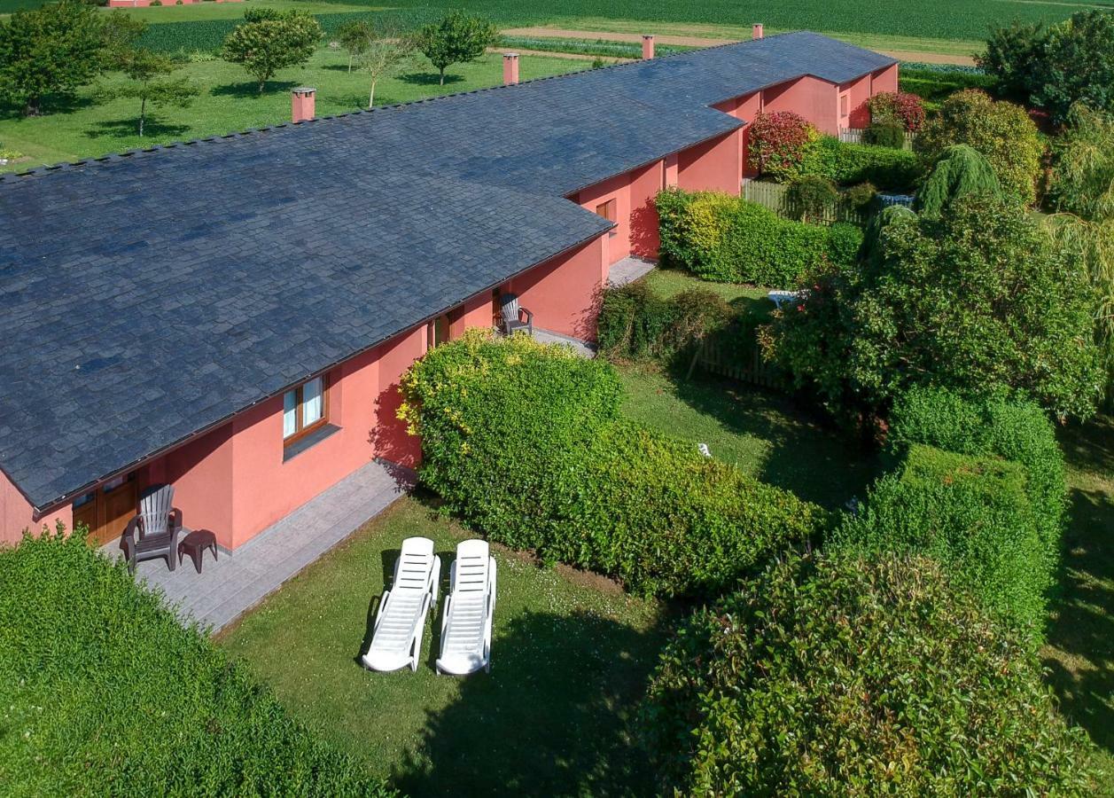 Apartamentos El Guindal 塔皮亚德卡萨列戈 外观 照片
