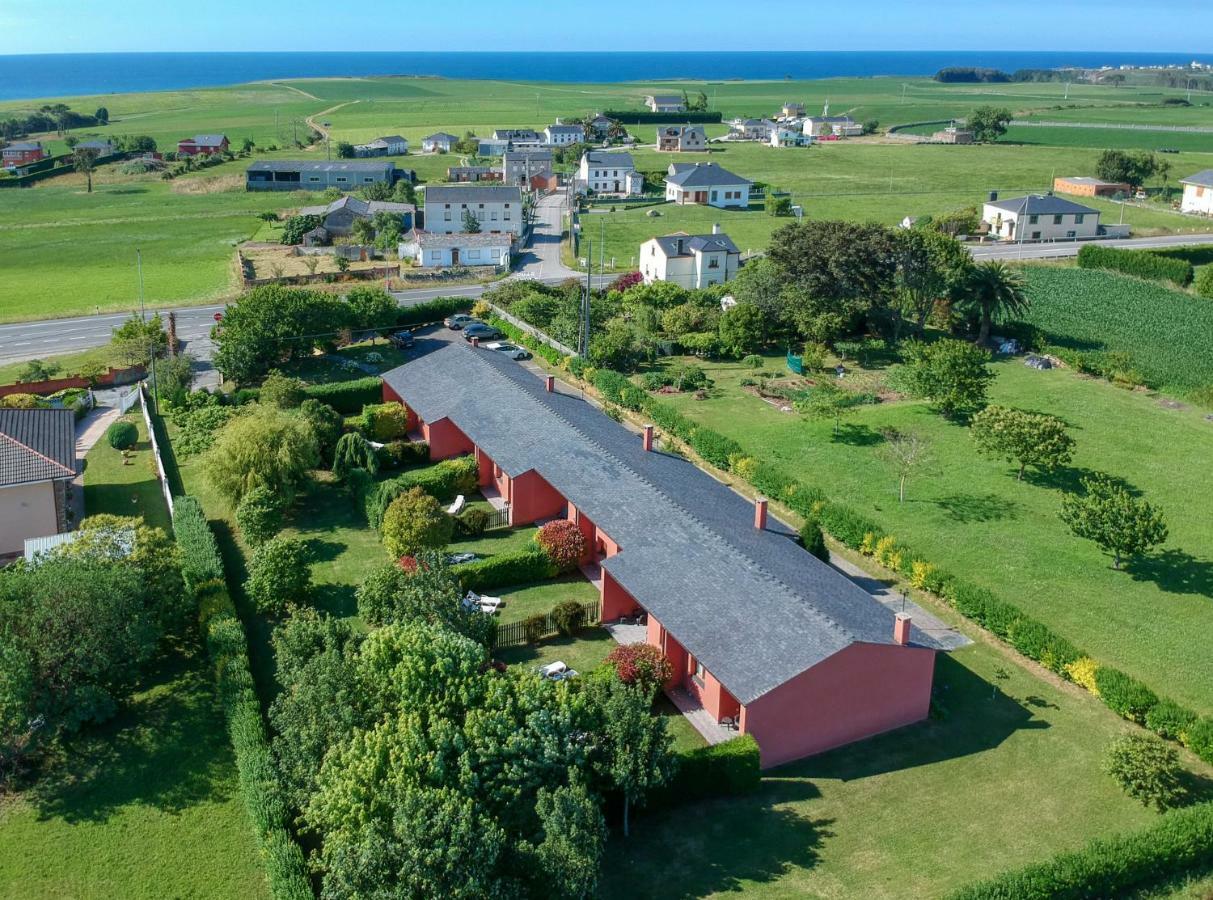 Apartamentos El Guindal 塔皮亚德卡萨列戈 外观 照片