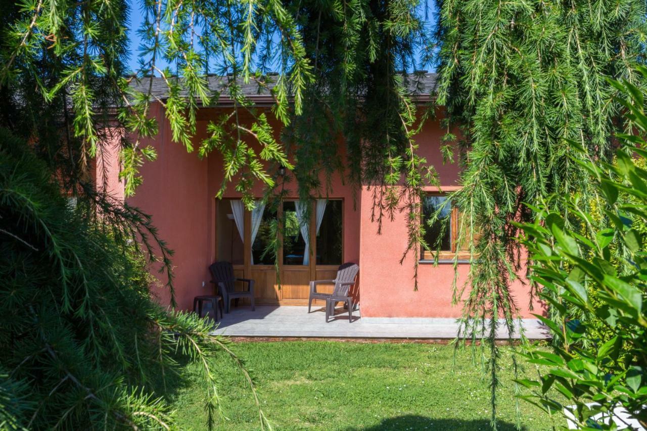 Apartamentos El Guindal 塔皮亚德卡萨列戈 外观 照片